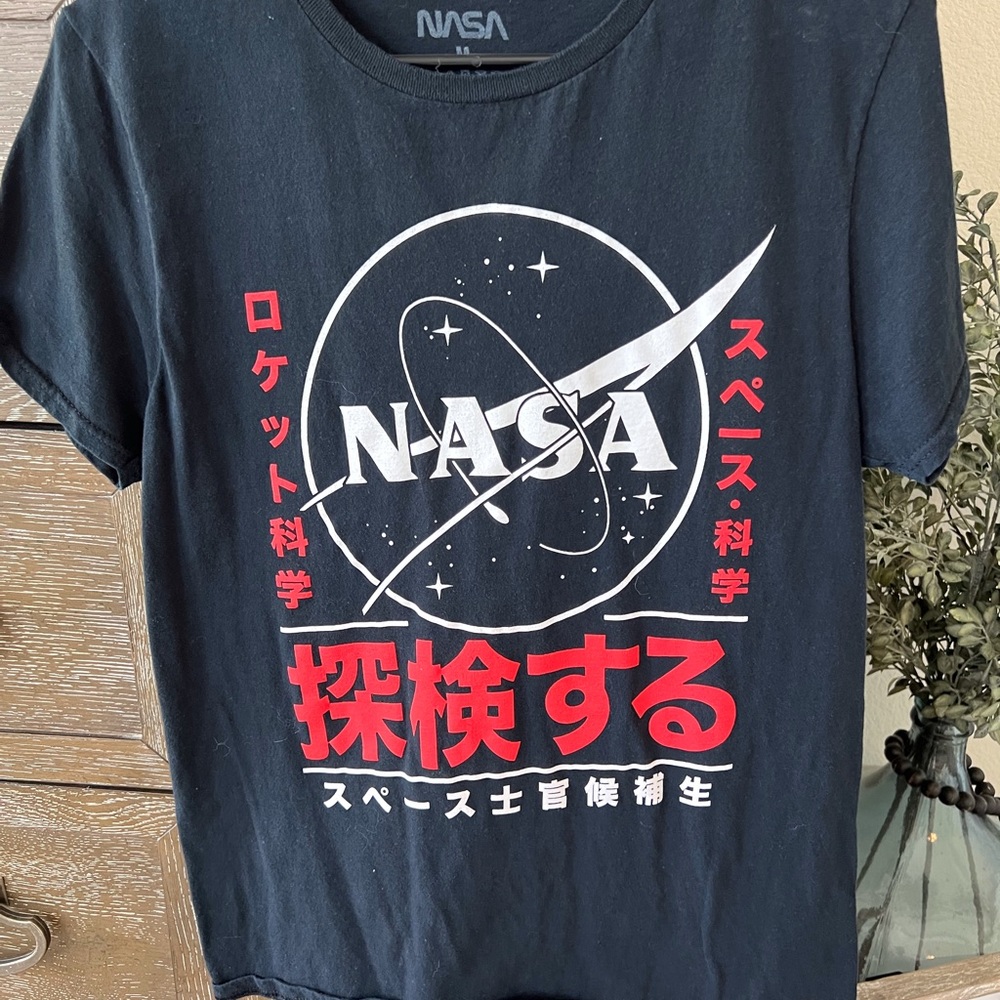 NASA t-shirt size medium, Japanese writing